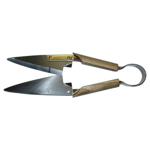 Image of Spear and Jackson Traditional Single Handed Grass Shears with 152mm Wooden Handles